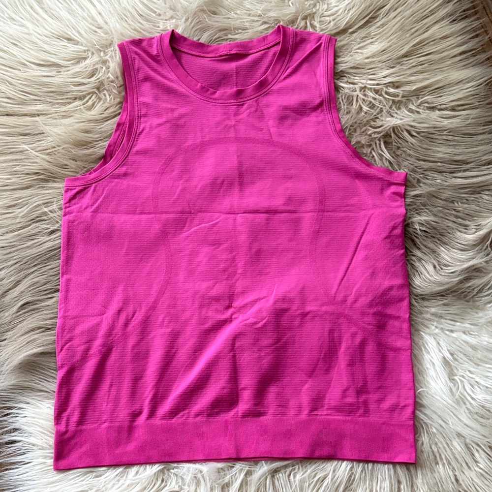 Swiftly tech relaxed fit tank top sz Medium